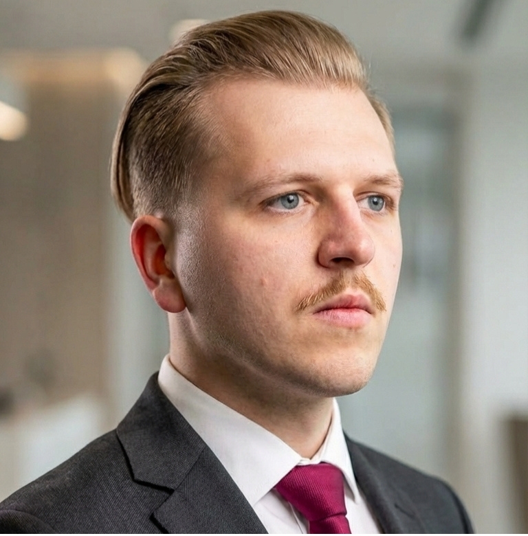 Marcel Kenner headshot